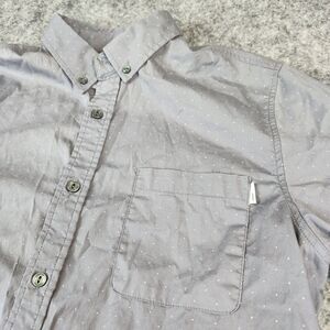 Vuori Crest Shirt Small Gray Short Sleeve Button Down V150 Chest Pocket Spandex